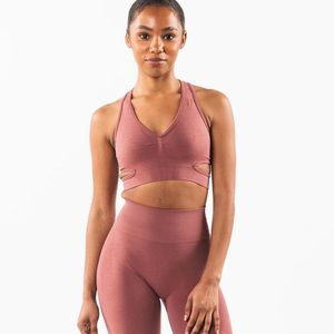 Alphalete Stratus Bra